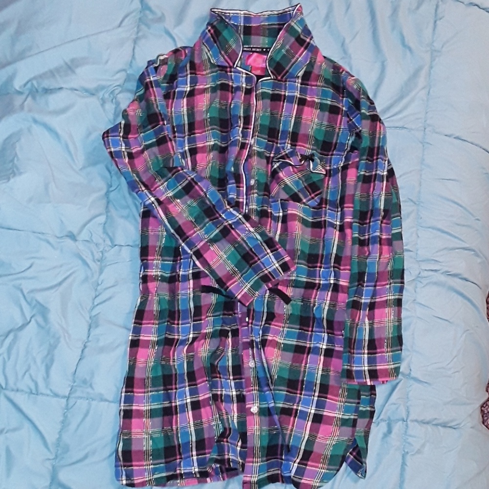 Victoria's Secret sleepwear.